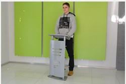 Metalowa mównica K5