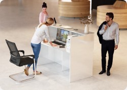 Nowoczesna lada recepcyjna