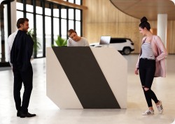 Nowoczesna lada recepcyjna