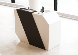 Nowoczesna lada recepcyjna