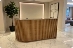 St&oacute;� konferencyjny zouk