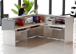 Recepcja z pod�wietleniem