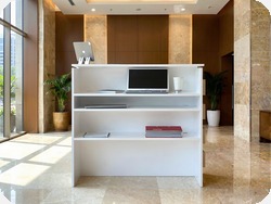 Recepcja z pod�wietleniem LED