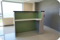 Recepcja z pod�wietleniem LED