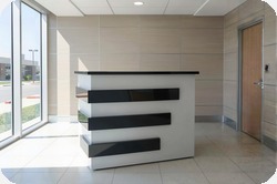Recepcja z pod�wietleniem LED