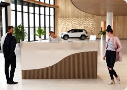 Nowoczesna lada recepcyjna