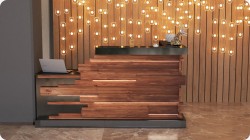 Lada recepcyjna z drewnianymy dekorami