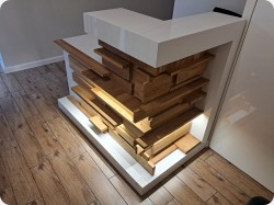 Lada recepcyjna drewniana