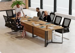 St� konferencyjny brainstorm