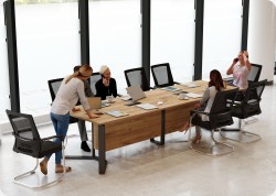 St� konferencyjny brainstorm