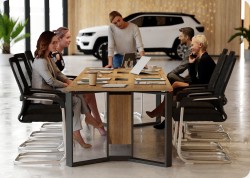 St� konferencyjny brainstorm