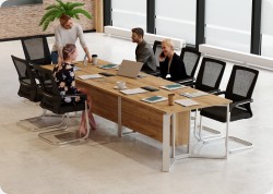 St� konferencyjny brainstorm