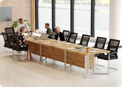 St� konferencyjny brainstorm