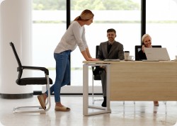 St� konferencyjny brainstorm