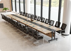 St&oacute;� konferencyjny brainstorm