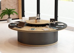 St&oacute;� konferencyjny lambada