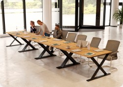 Sto konferencyjny Horizon