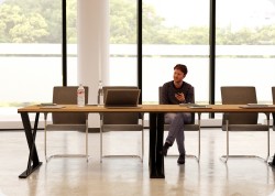 Sto konferencyjny Horizon