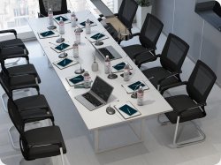 Karmaniola stó konferencyjny