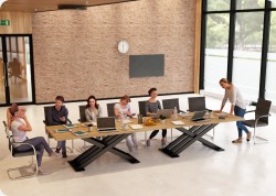 Stó konferencyjny lambada