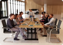 Stó konferencyjny lambada