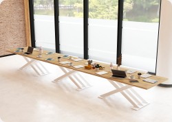 Stó konferencyjny lambada