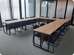 Stó konferencyjny  Twist C