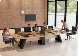 Stó konferencyjny lambada