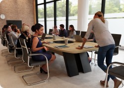 Stó konferencyjny Zen