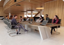 Stó konferencyjny Zen