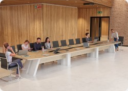 Stó konferencyjny Zen