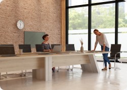 Stó konferencyjny Zen