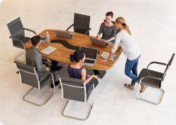 Stó konferencyjny lambada