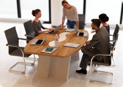 Stó konferencyjny lambada