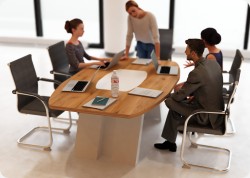 Stó konferencyjny lambada